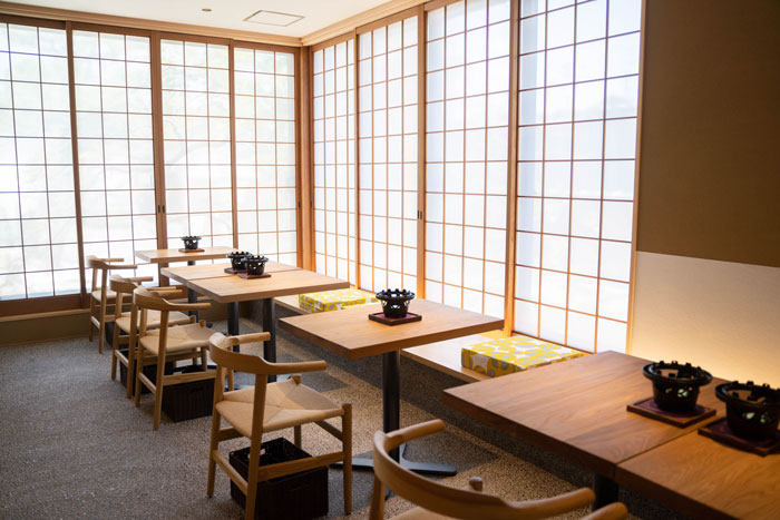 京都離宮　飲食スペースの画像