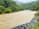 豪雨で増水した宇治川の画像