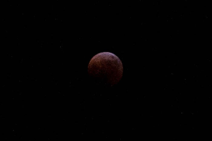 皆既月食（城陽市撮影19時15分）の画像