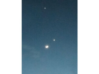 月と金星と木星の画像