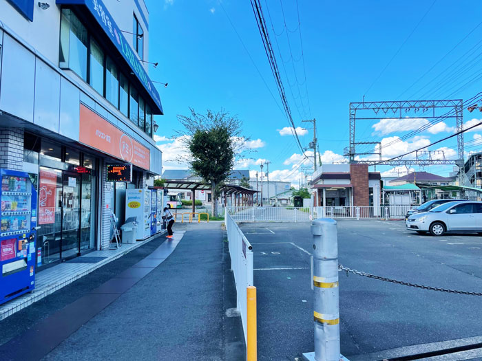 「京都すずなり屋 山田川いこい店」店舗前の画像