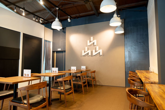 日本茶と熟成味噌料理のお店「ヤマサン」飲食スーペース画像