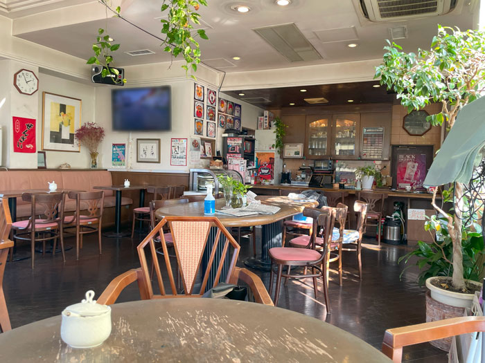 喫茶店「プチフルール」の店内画像