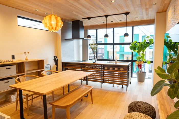 KINISUMU CAFE（キニスムカフェ）　ショールーム画像１