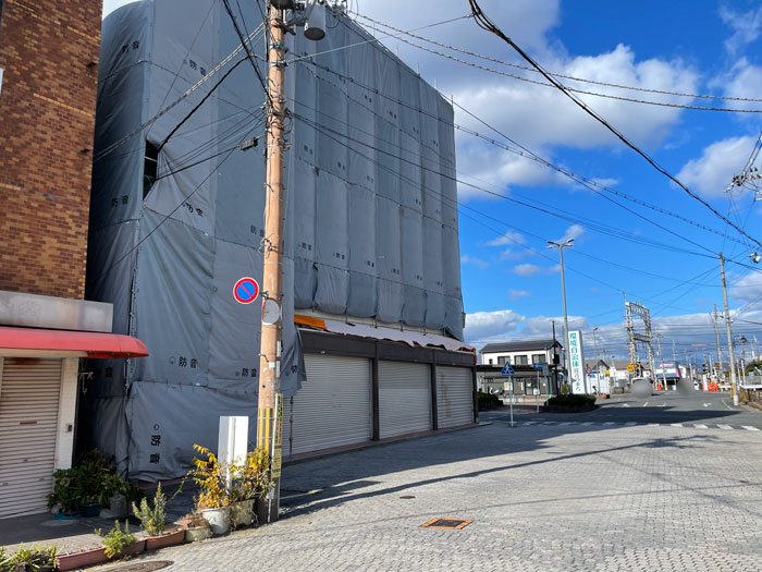 京阪石清水八幡宮駅前の「スーパーツジトミ 」があった建物の画像２