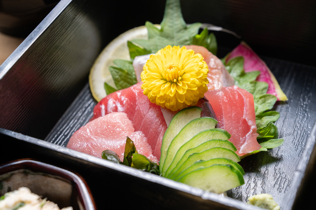 かくれが。　「本鮪ハラス塩焼き御膳」の画像３