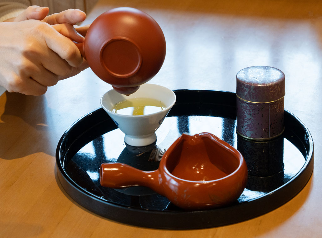 宇治煎茶の淹れ方体験（菓子付）の画像１