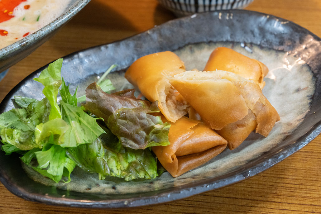 「屋号がない！担々麺 六地蔵店」　春巻の画像