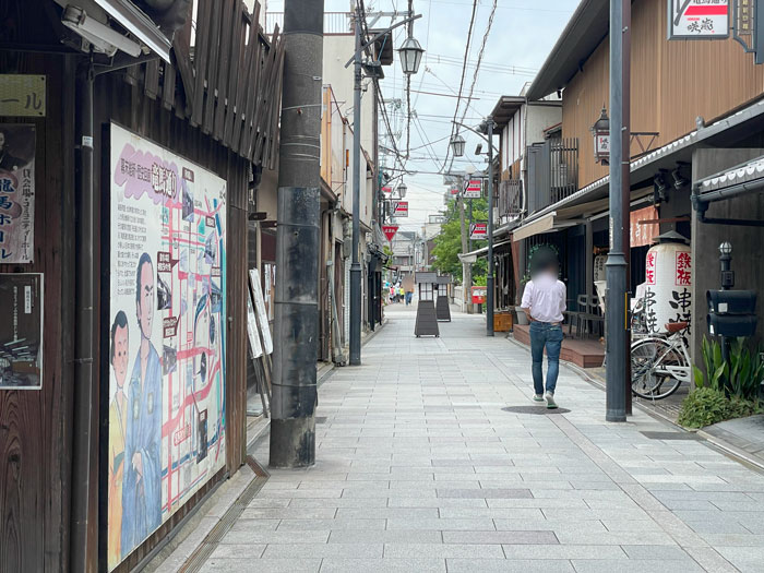 テイクアウト専門スイーツショップ「WHITE MAGIC SWEETS & Co」場所画像２