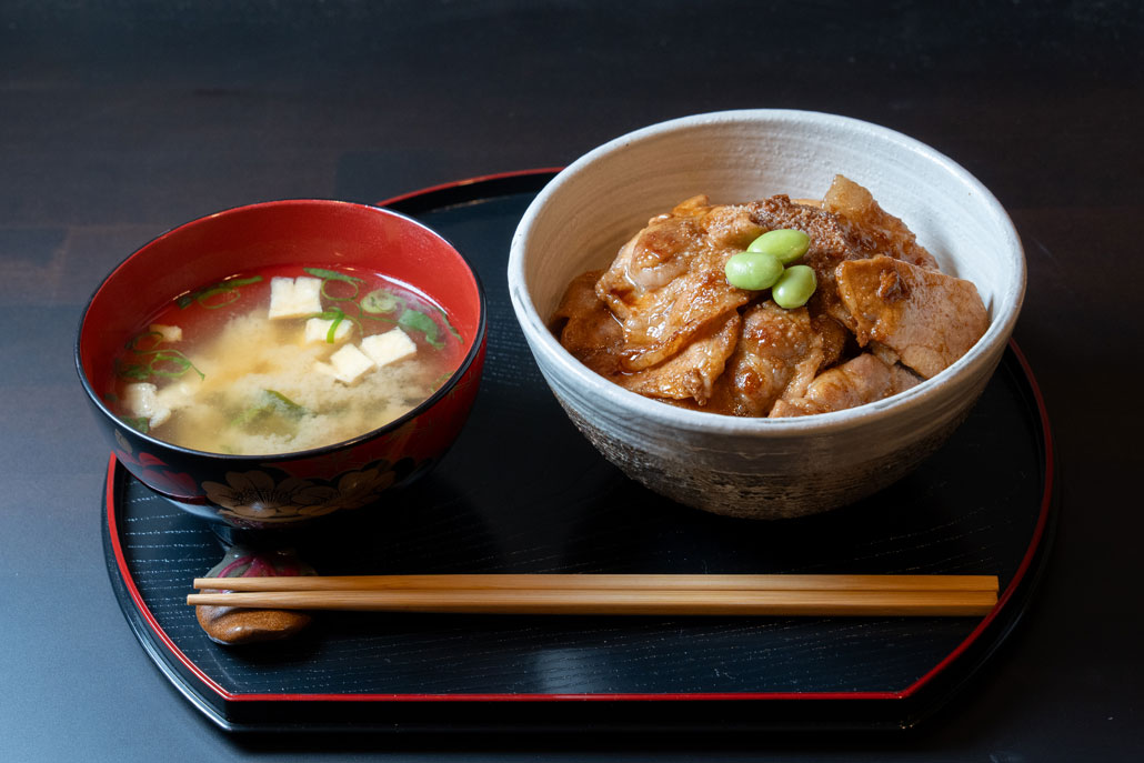 まちまちカフェの豚丼画像１
