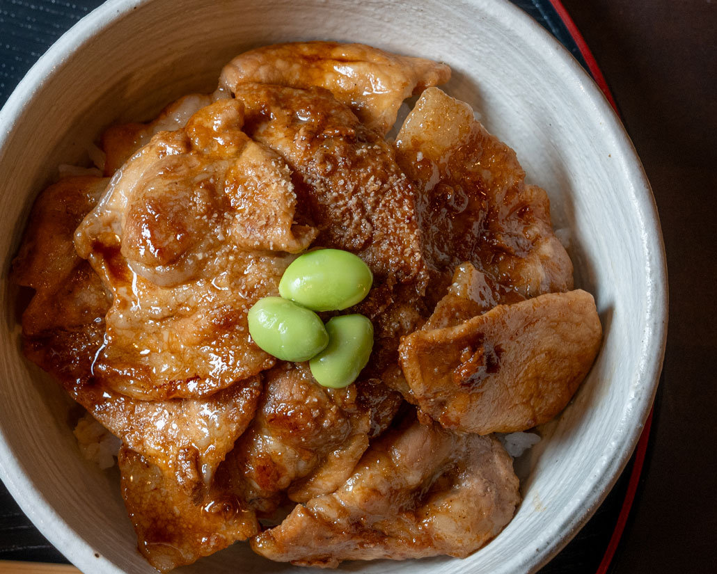 まちまちカフェの豚丼画像２