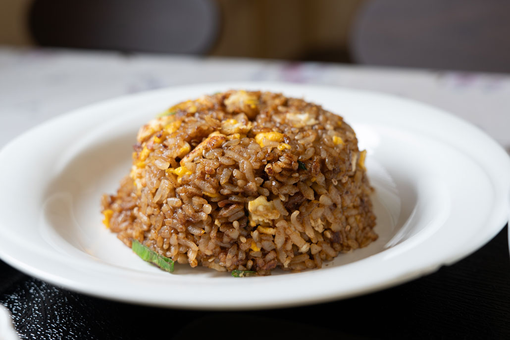 カラフル餃子の炒飯画像