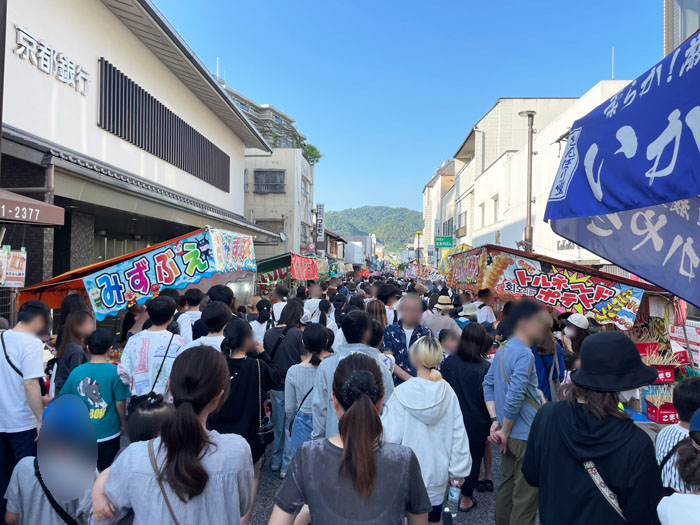 あがた祭の夕方の様子の画像
