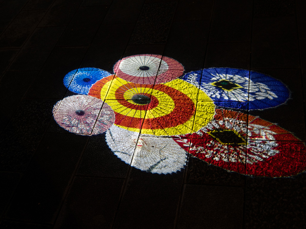 「京の七夕 in Uji」足元の光の演出の画像