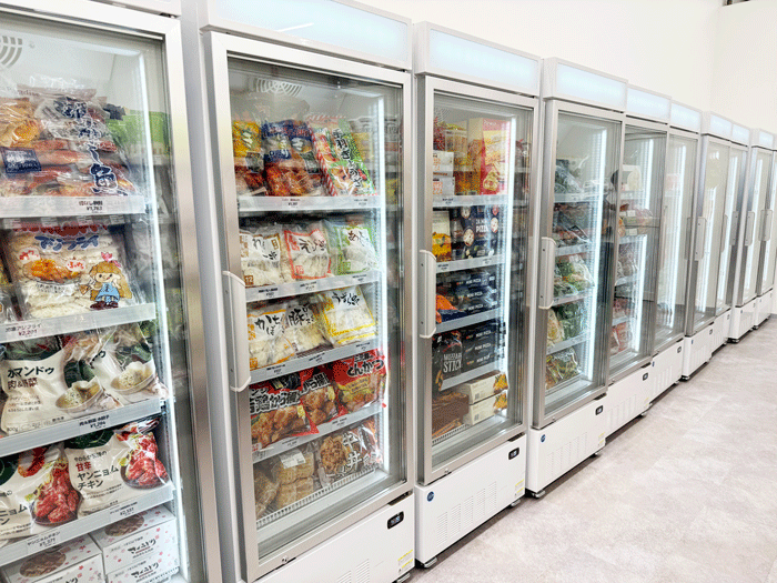 「CostGo ガーデンモール木津川店」冷凍コーナーの画像