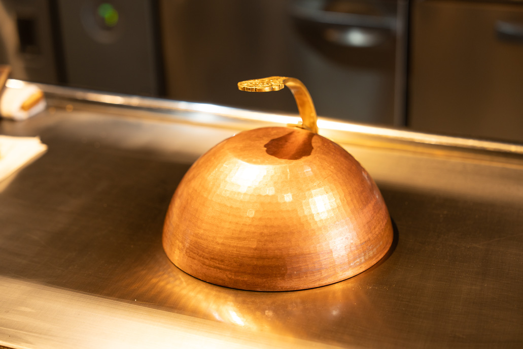 鉄板焼 ひがしまる。　週末限定カレーの調理画像４