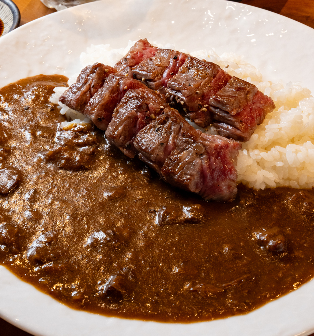 鉄板焼 ひがしまる。　週末限定カレー画像