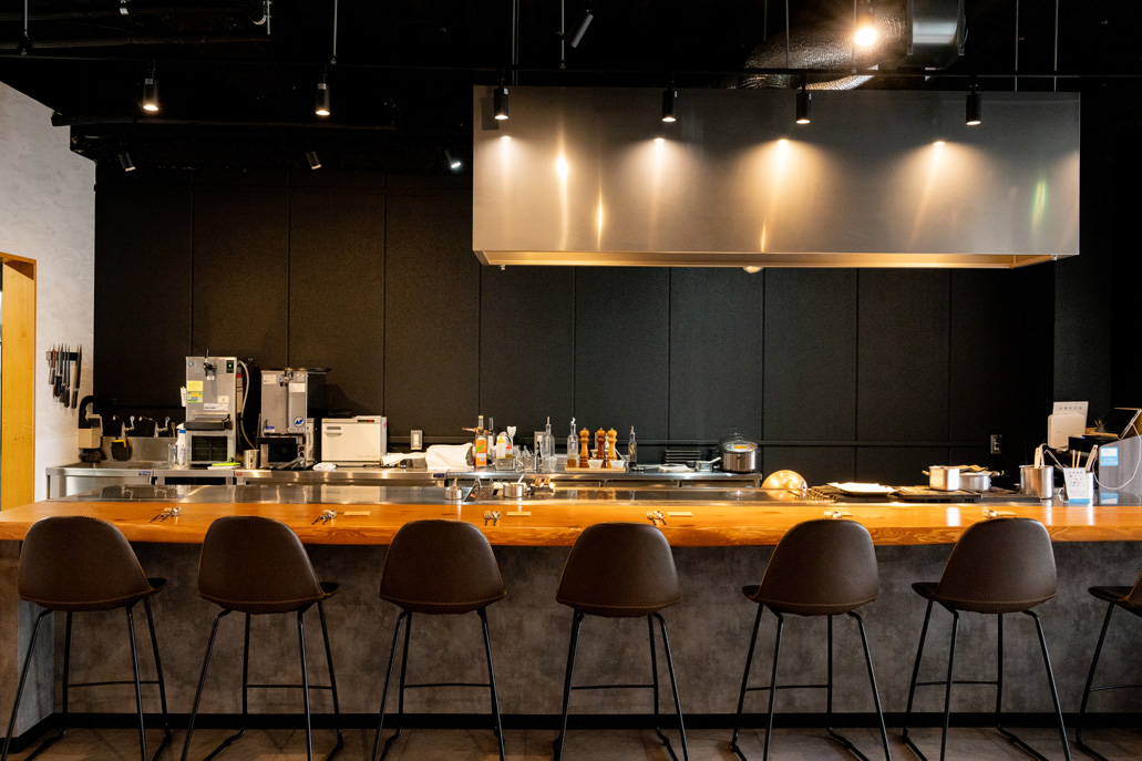 鉄板焼 ひがしまる。　店内画像１