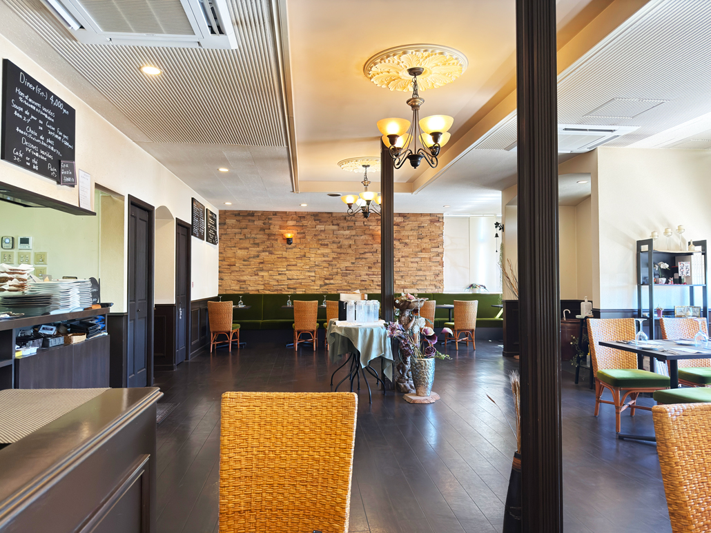 「ビストロヴァンキャトル」の店内画像１