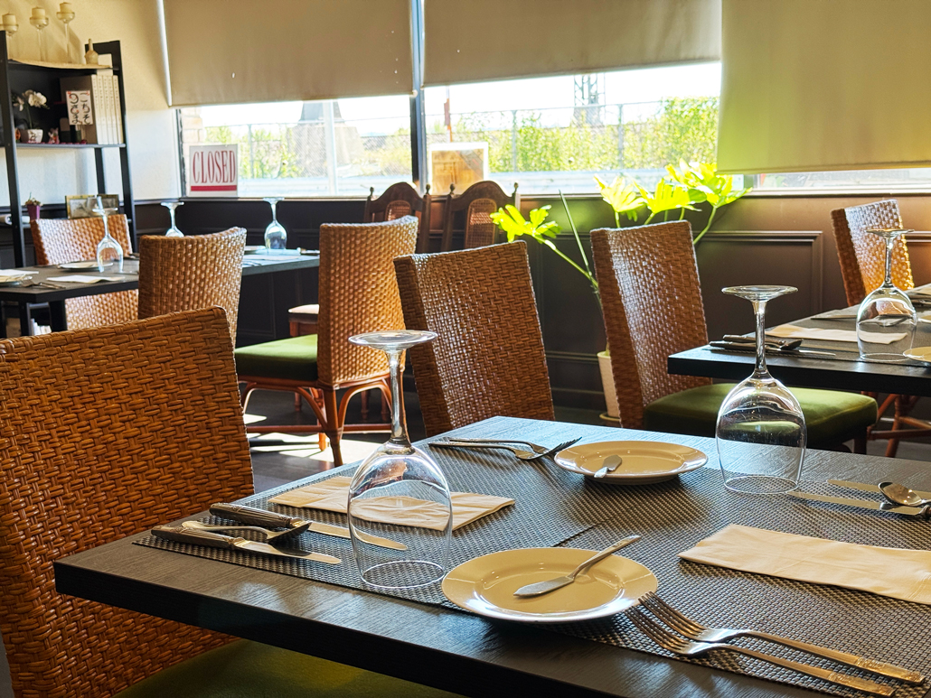 「ビストロヴァンキャトル」の店内画像２