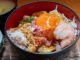 「居酒屋あさぬま」の海鮮（ユッケ）丼のアップ画像