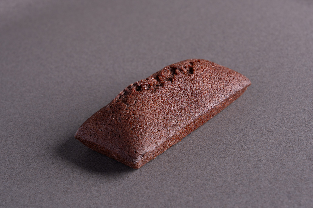 焼き菓子などのお店「MATERIAL165」　チョコフィナンシェの画像