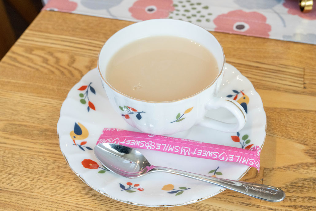 「おばんざいカフェ ももはな」　ミートドリアプレート　ドリンク画像