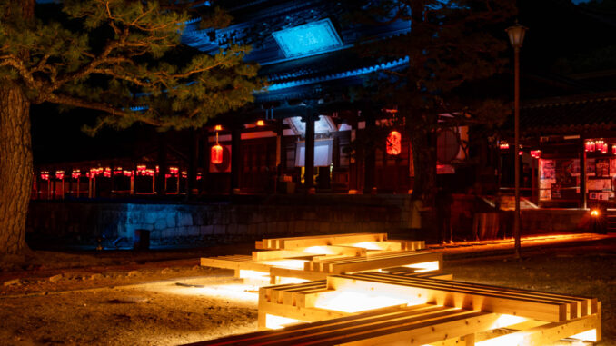 萬福寺 特別拝観＆光のアートインスタレーション開催時の本堂の画像