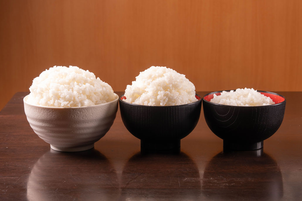 「えがおや定食 ももの木」　大盛ごはんの画像