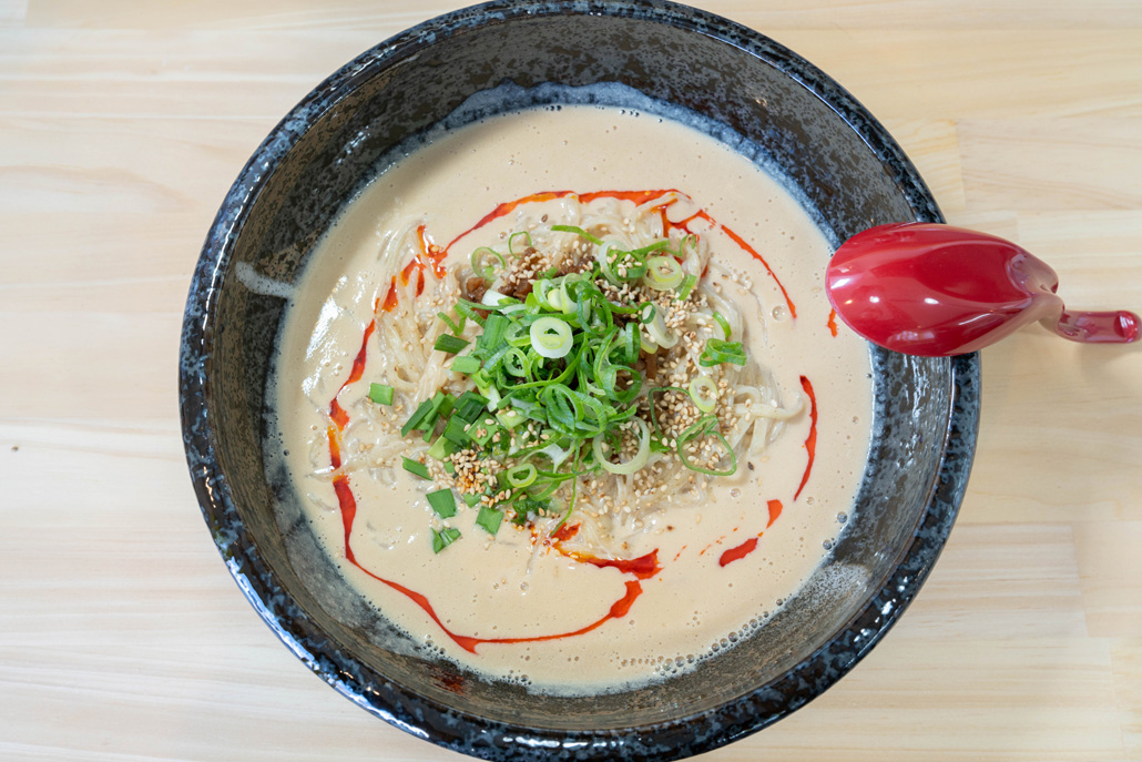 「担々麺三国志 六地蔵店」のクリーミー担々麺の画像２