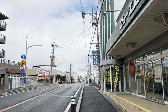 大きいサイズの洋服・雑貨専門店「フォーエル 宇治大久保店」の場所画像