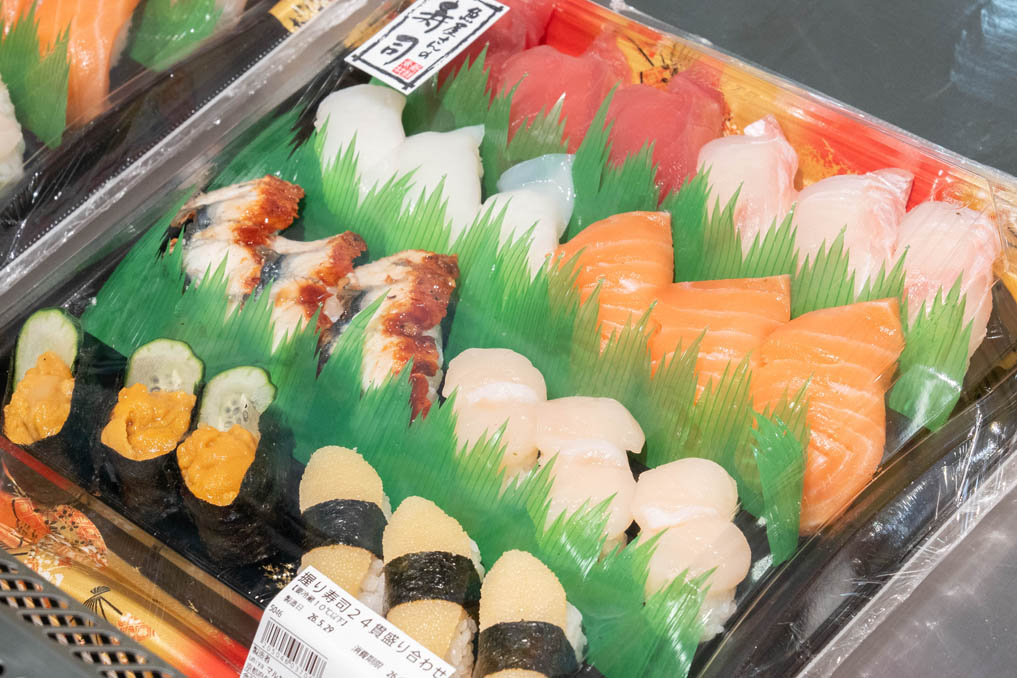 umiya マルヤマ水産　店内の寿司画像２