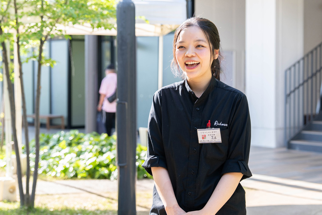 コリアンダイニング李朝園 松井山手店 フェ店長