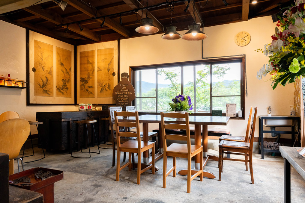 「カフェ＆ギャラリー 伊助」　店内画像１