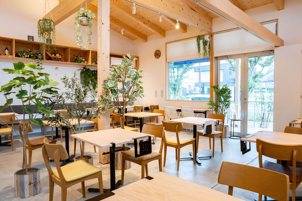 イタリアンレストラン「comorebi」の店内画像
