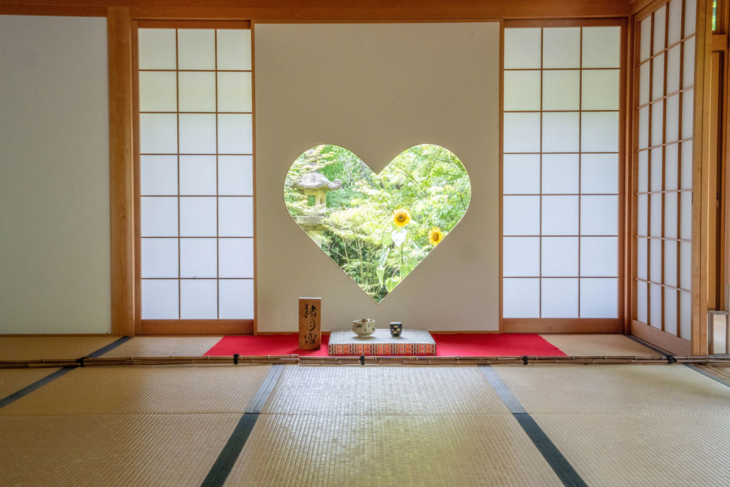 正寿院　ハートの窓の画像