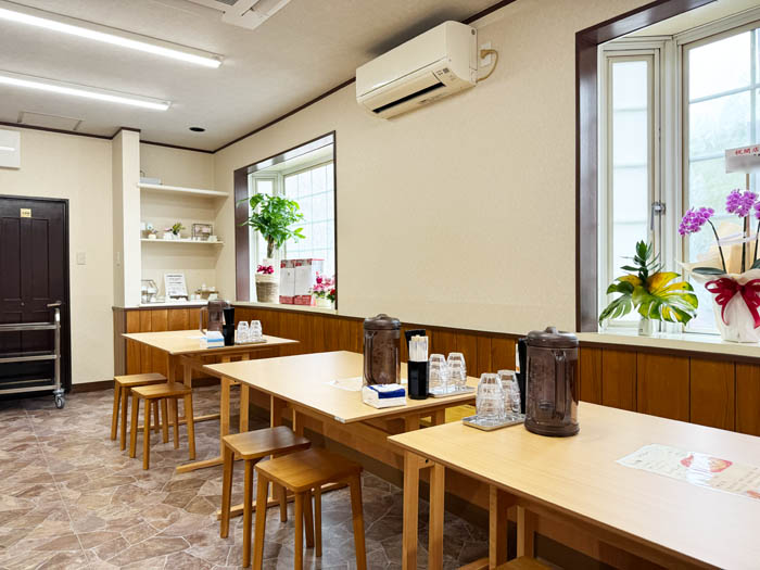 「らぁ麺 糸」　店内画像１