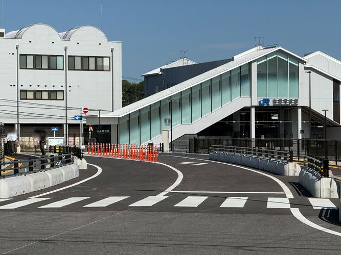 都市計画道路「新青谷線」のJR「青谷」駅前部分の画像
