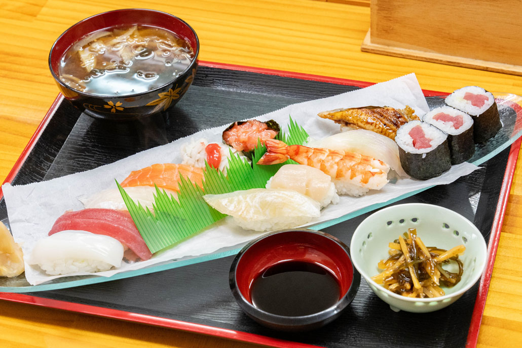 「寿司和食たくみ」の画像