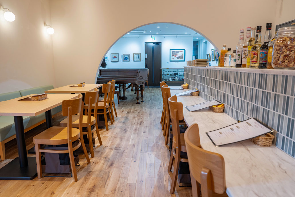 「Paso a Paso ～ Café & Dining ～」店内画像
